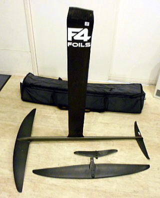 フォイル